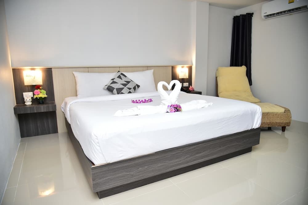 Happy Room Hotel