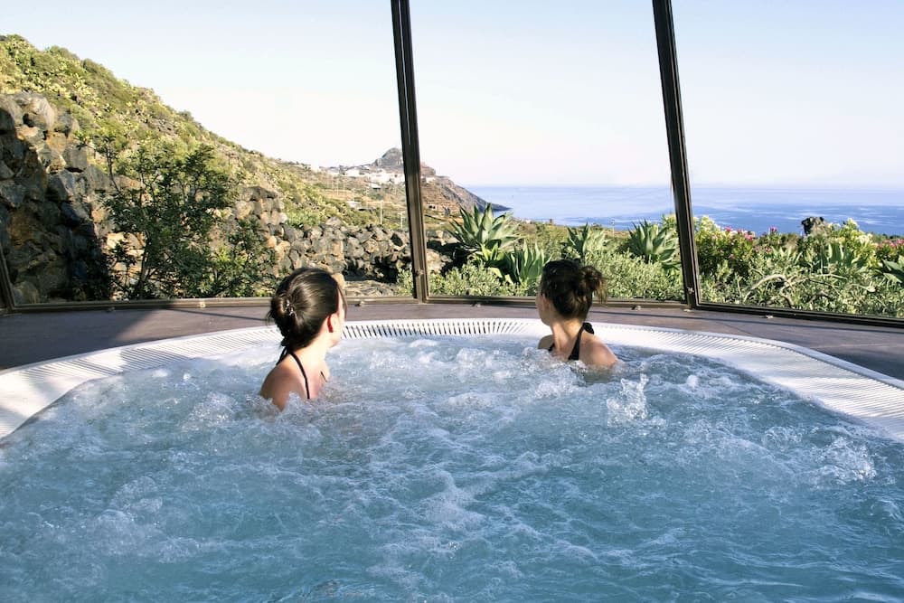 Dammusi Sciuvechi Resort