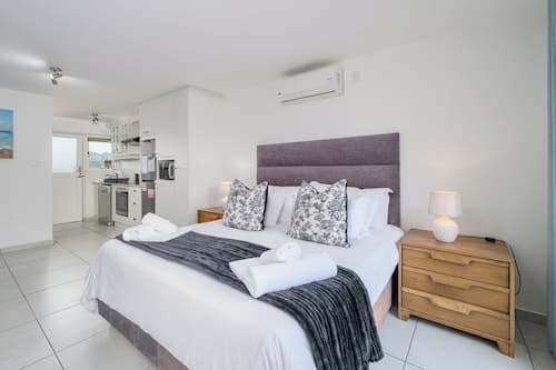 San Lameer Villa Rentals 2519