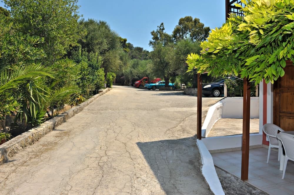 Studios Dimitris Giatras