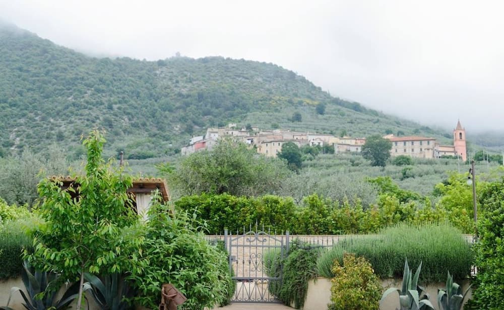 Agriturismo Monte Cologna