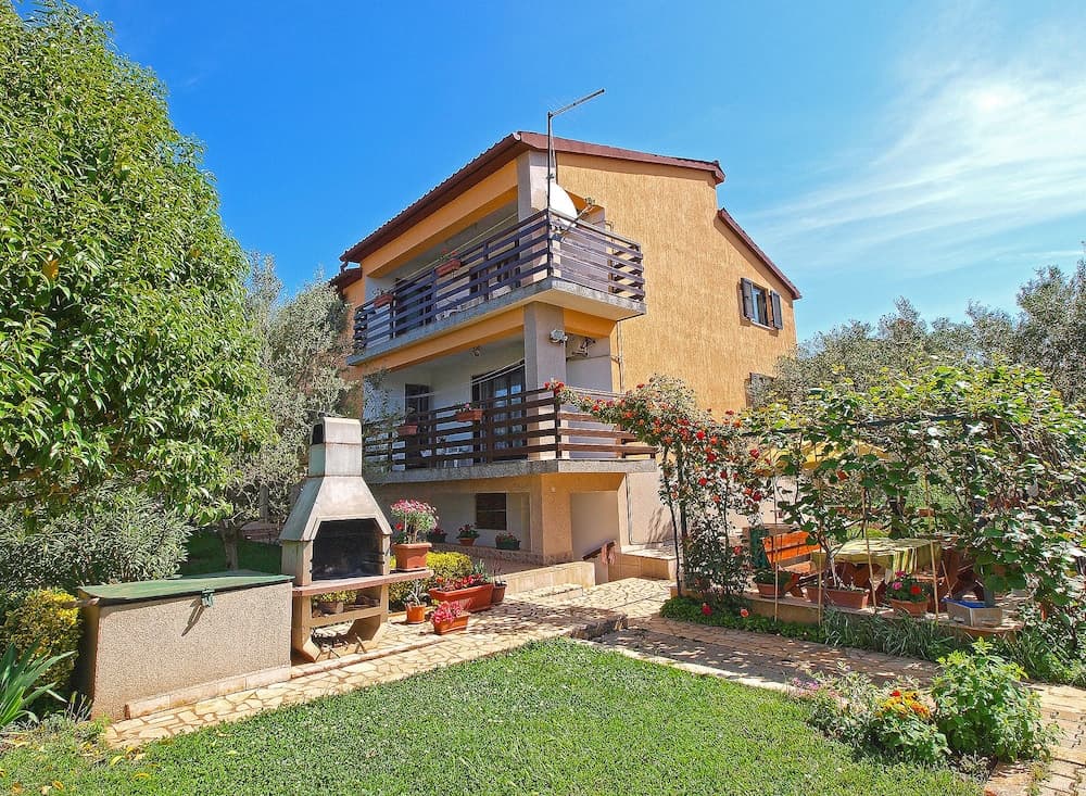 Apartment 50