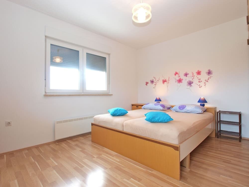Apartment 1432