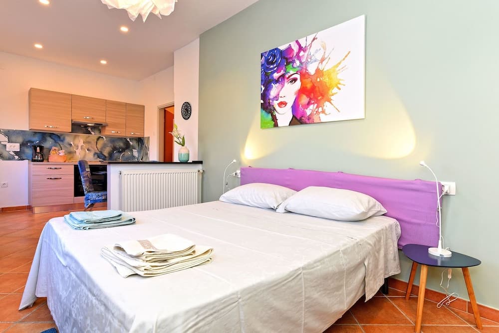 Apartment 1550
