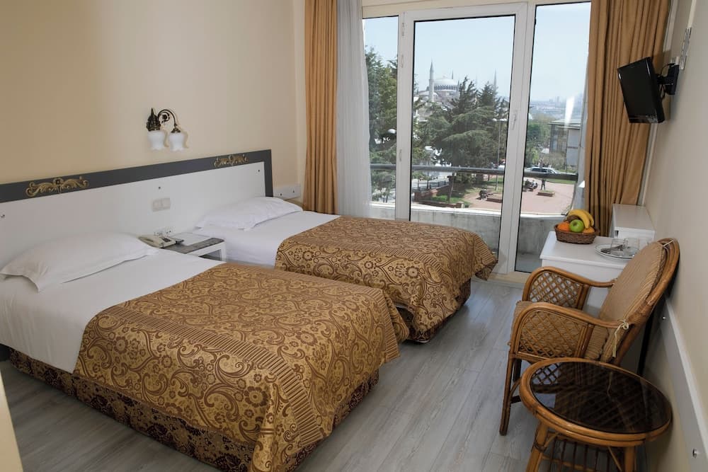 Hali Hotel