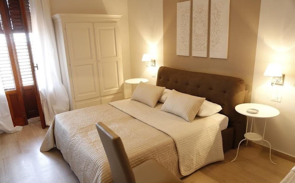 Simonetta's Rooms