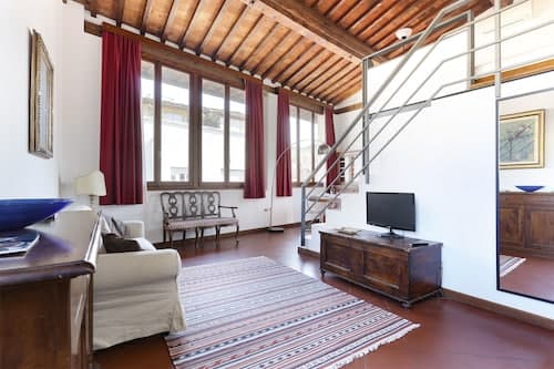 Maggio View