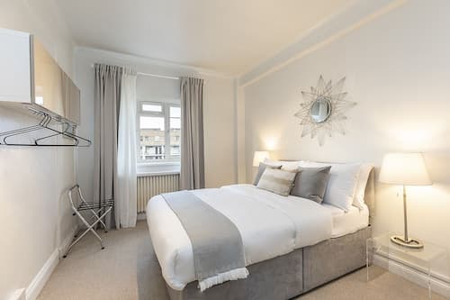 Grand Swiss Cottage Apartment
