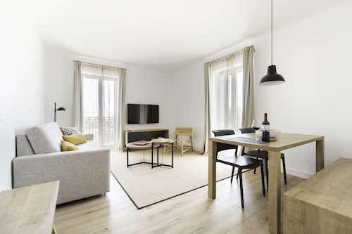 Port Plaza Apartments