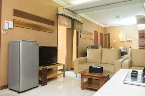 Elegant 2BR Apartment at Grand Setiabudi