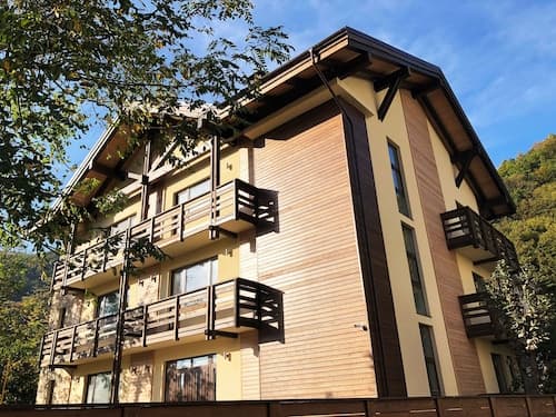 Vverh Guesthouse