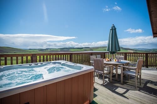 Barn Lodge With Hot Tub Near Cupar, Fife