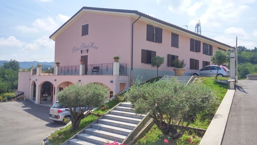 Relais Black Horse