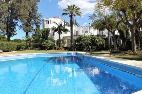 Apartamento con vistas Golf y Piscina