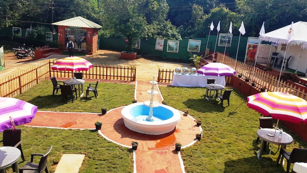 Royal Resort