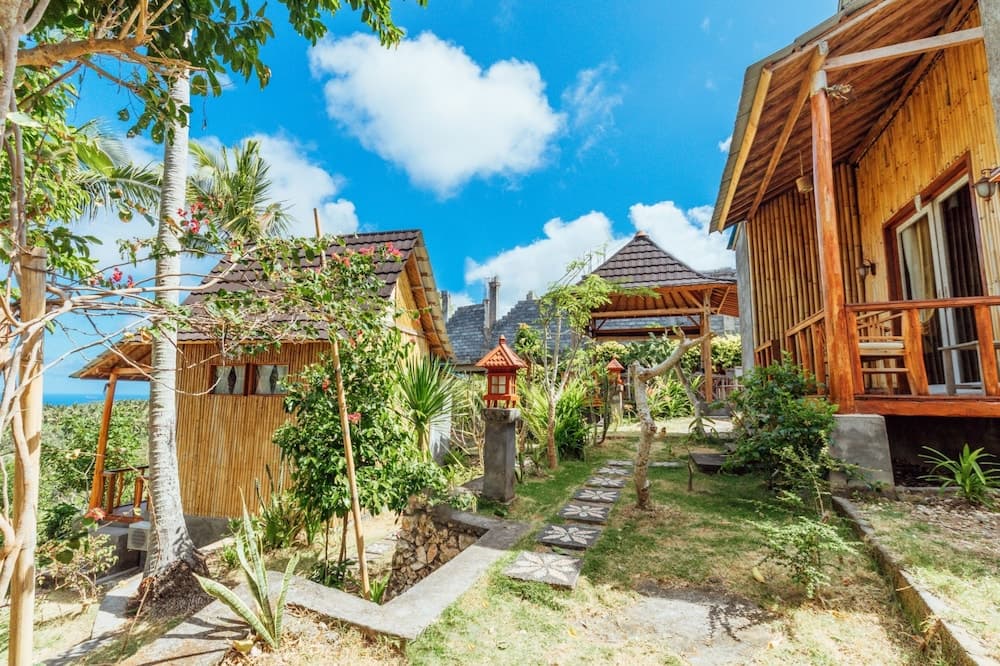 Atuh Forest Cottage