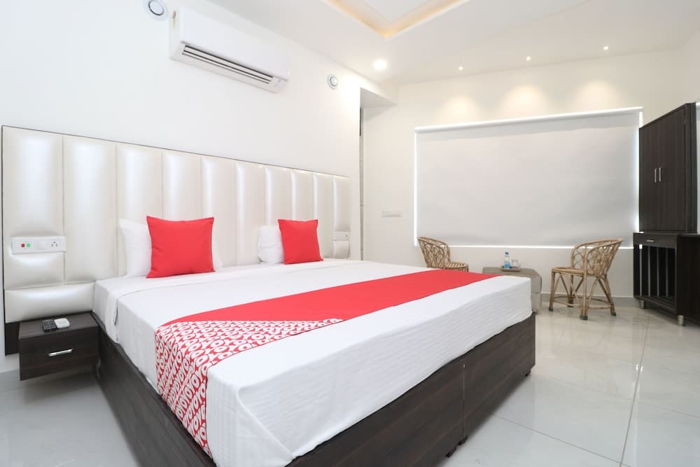 OYO 24029 Hotel P Grand