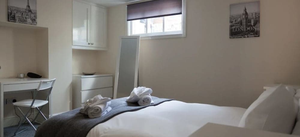 1 Willows Apartment