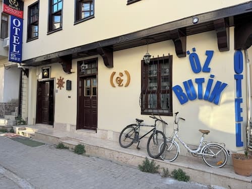 Öz Butik Otel Myrleia Antik Kent