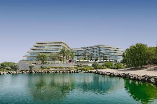 JA Lake View Hotel, Dubai