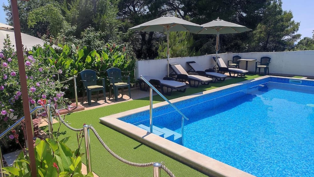 Villa Velin Apartments