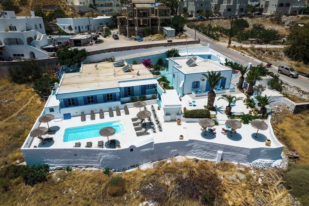 Ancient Thera Apartments