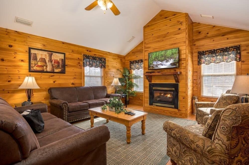 Briarstone Lodge Condo 13A - Two Bedroom Condo