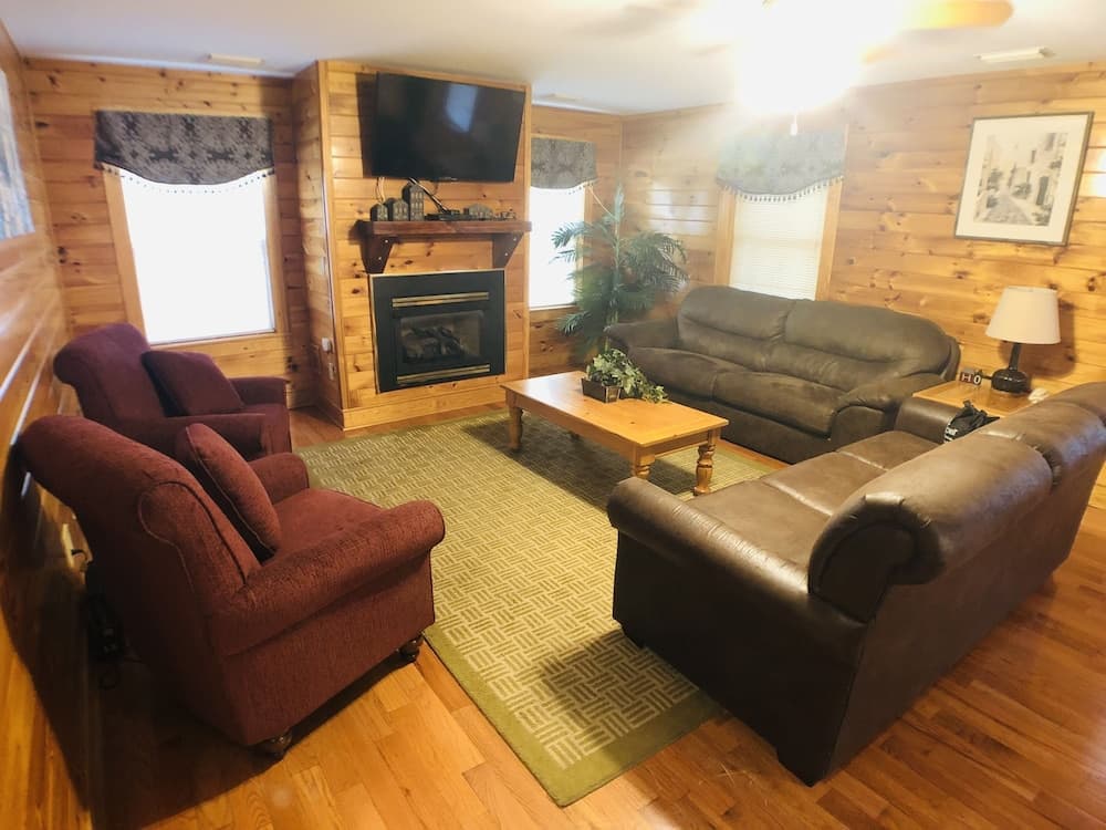 Briarstone Lodge Condo 13D - Two Bedroom Condo