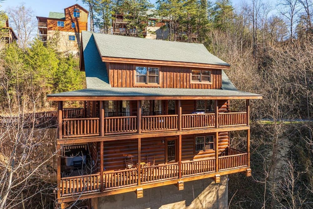 Playhouse Cinema - Four Bedroom Cabin