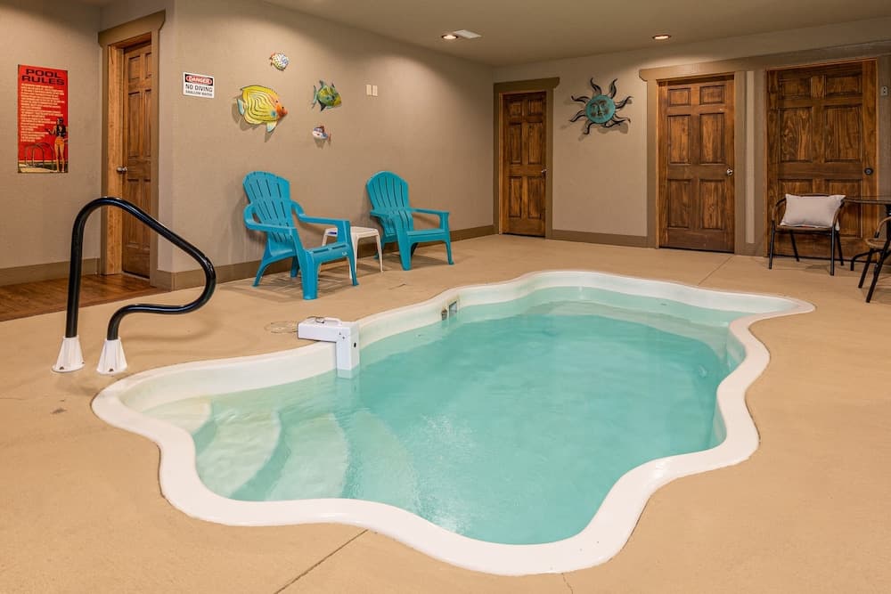 Hilltop Haven - Four Bedroom Chalet