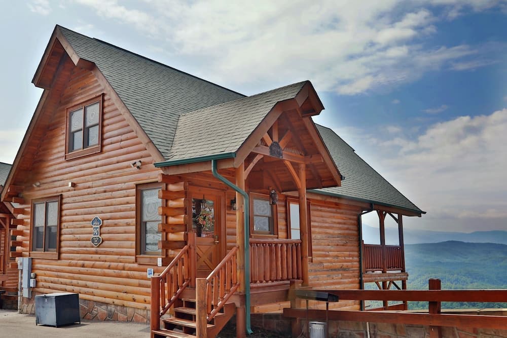 Up Up Away - Two Bedroom Cabin
