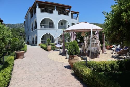 Delphin Rooms Sivota