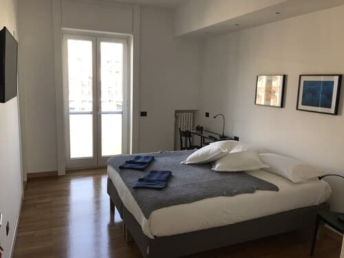 Feel at Home Apartments & Rooms