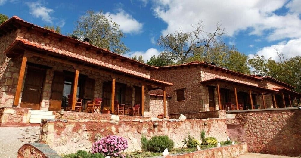Paliokastro Guesthouse