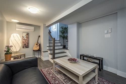 Spacious DAL & Downtown Apartments