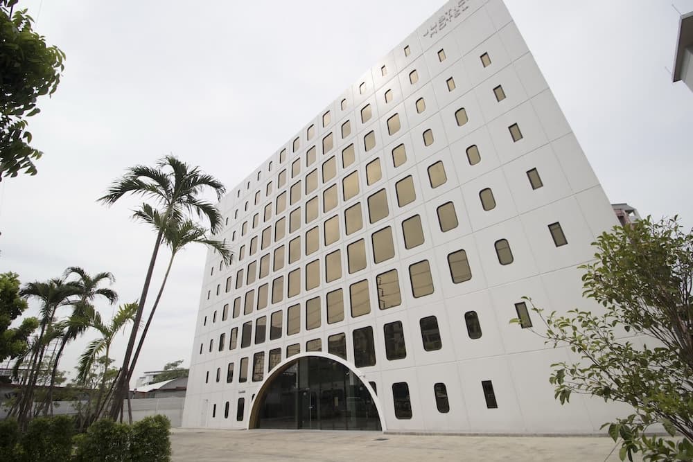 Justice Hotel