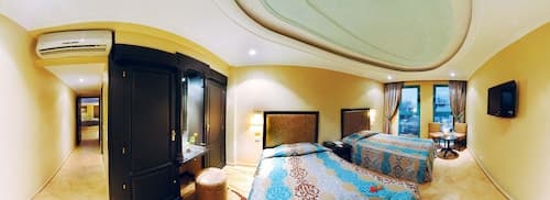 Hotel Tghat