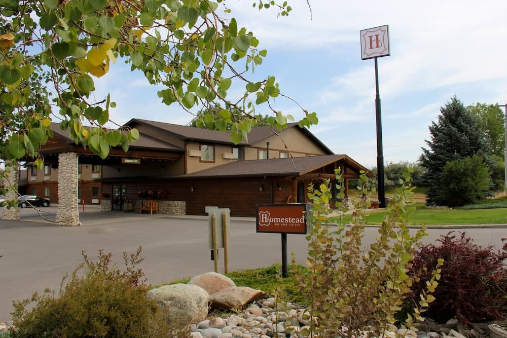 Homestead Inn and Suites