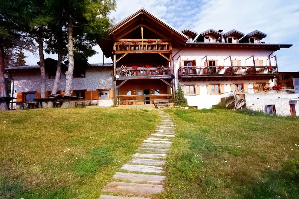 Rifugio Predaia ai Todesci