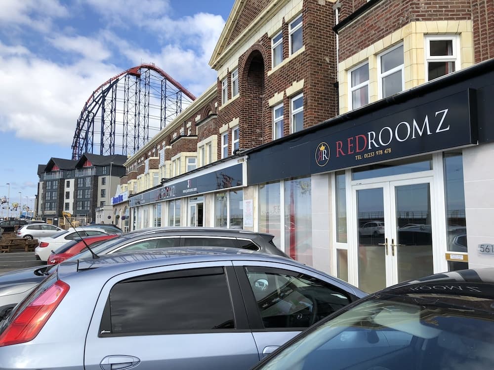 Red Roomz Hotel