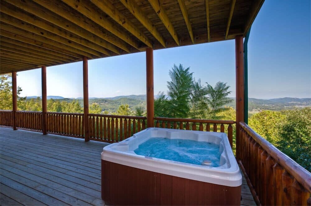 Million Dollar View - Four Bedroom Cabin