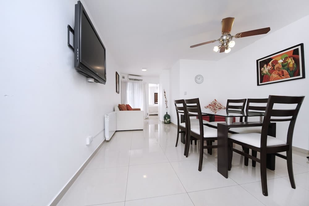 Bvd. Illia Apartment AN4