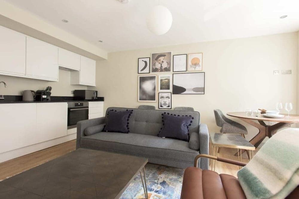 The New Bond Street Loft - Modern 1bdr City Centre Apartment