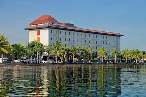Singaraja Beach Hotel