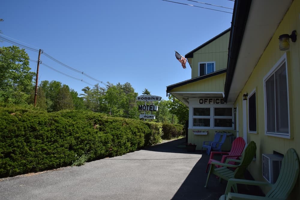 Robbins Motel