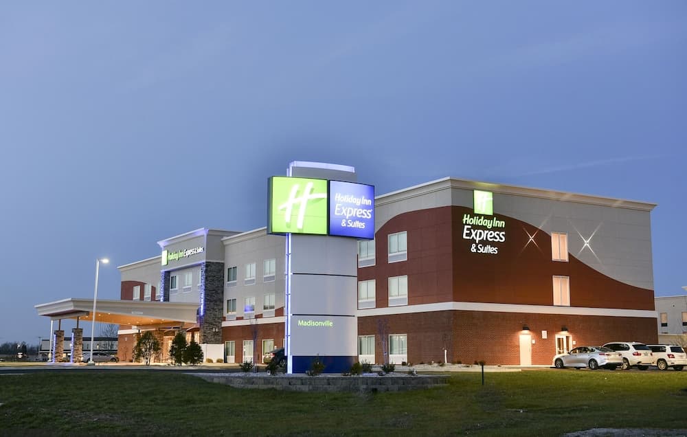 Holiday Inn Express & Suites Madisonville by IHG