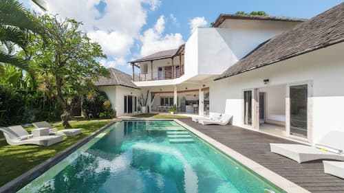 Villa Hiburan 1 by Villa Finder