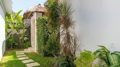 Villa Hiburan 2 by Villa Finder