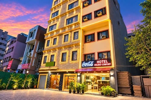 Hotel Holiday Comfort - 800 mts from Jallianwala Bagh, Amritsar
