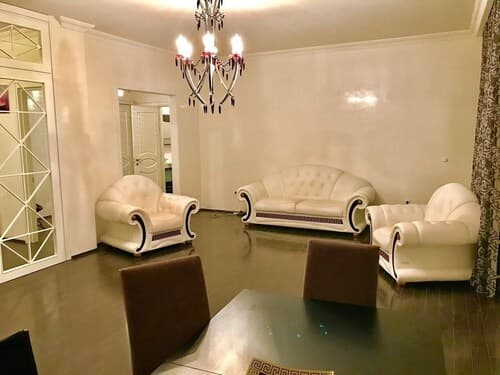 Apartment on Aleksidze st